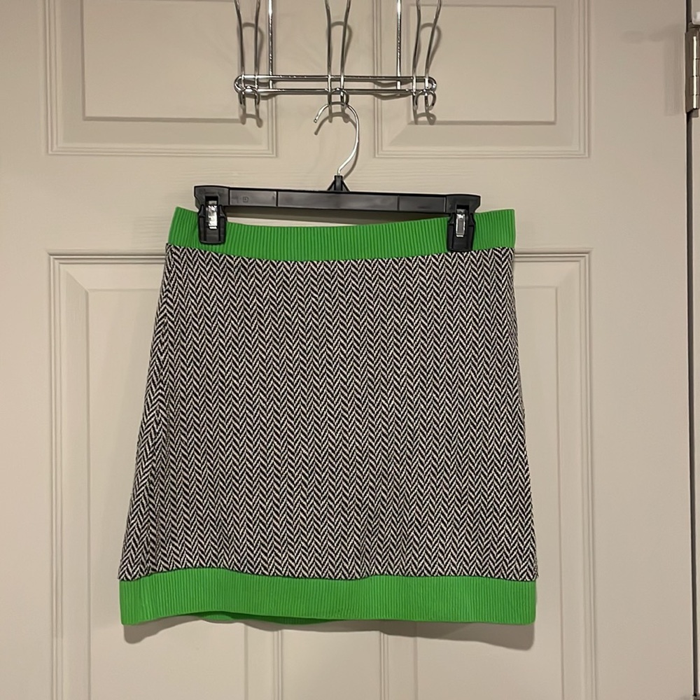 Zara Herringbone Mini Skirt Green Black Size Medium NWOT